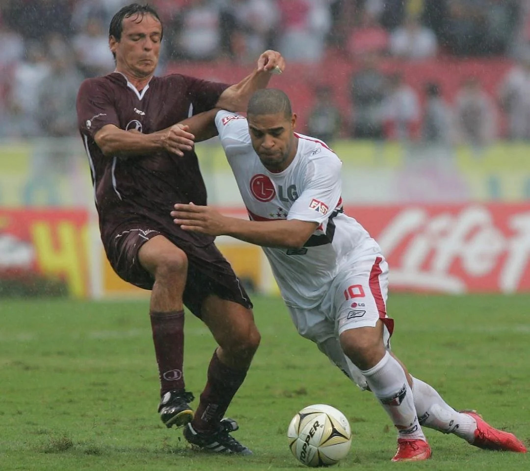 SPNet São Paulo relembra duelo entre Adriano e Fernando Diniz no