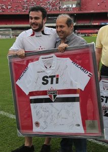 Roberto Natel, ex-vice-presidente do São Paulo, no estádio do Morumbi (Foto: Rubens Chiri / São Paulo FC)