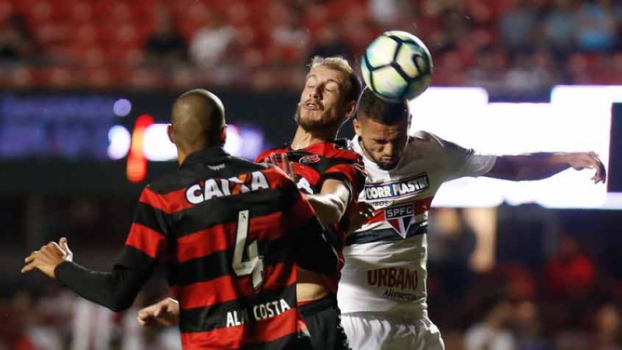 Spnet Pior Mandante X Pior Visitante Duelo Entre Vitória E São Paulo No Domingo 