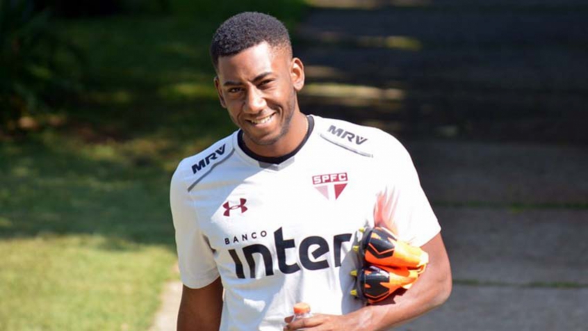 SPNet - Fim Das Lesões: Veja Como São Paulo Prepara Carneiro Para Estreia