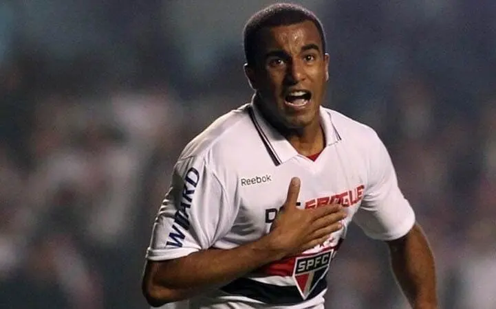 SPNet - Lucas Moura dá sinal verde ao São Paulo e acordo com time