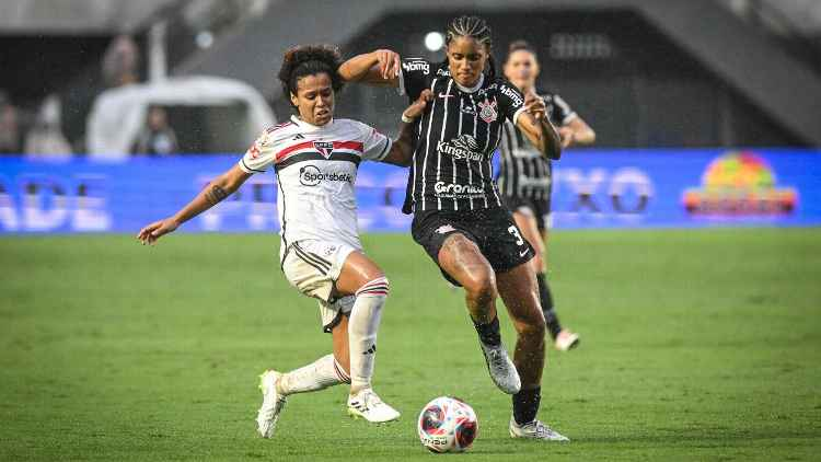 São Paulo vira sobre o Santos e avança à final do Paulista Feminino nos  pênaltis